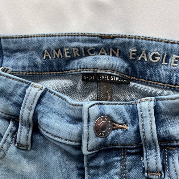 American Eagle distressed jeans - Picture 4 of 4